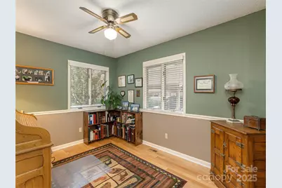 606 Red Oak Drive, Hendersonville, NC 28791 - Photo 20