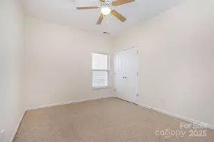 1412 Ladora Dr, Charlotte, NC 28262 - Photo 18
