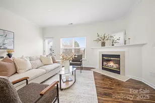 1412 Ladora Dr, Charlotte, NC 28262 - Photo 2