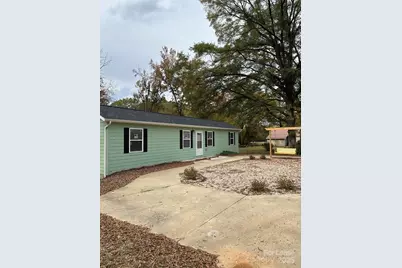 317 W Newton Street, Spencer, NC 28159 - Photo 2