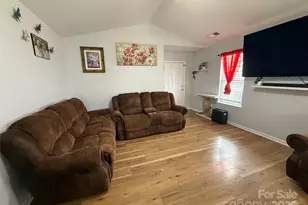 6807 Jamison Ln, Charlotte, NC 28269 - Photo 4