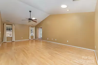 412 Wiltshire Circle, Fletcher, NC 28732 - Photo 8