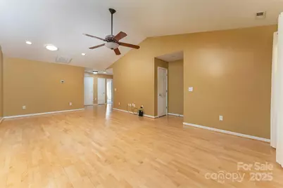 412 Wiltshire Circle, Fletcher, NC 28732 - Photo 10