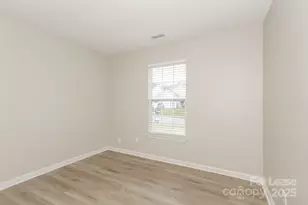 8512 Galena View Dr, Charlotte, NC 28269 - Photo 12