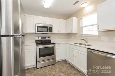 8512 Galena View Drive, Charlotte, NC 28269 - Photo 6