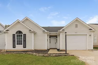 8512 Galena View Drive, Charlotte, NC 28269 - Photo 2