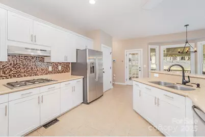 4910 Foxbriar Trail, Charlotte, NC 28269 - Photo 24