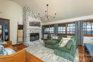 322 Goldenleaf Rd, Mars Hill, NC 28754 - Photo 6