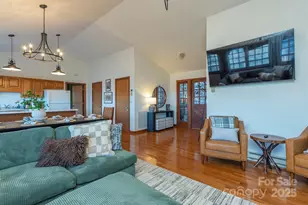 322 Goldenleaf Rd, Mars Hill, NC 28754 - Photo 24