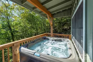 322 Goldenleaf Rd, Mars Hill, NC 28754 - Photo 2