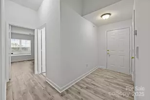 9950 Hyde Glen Ct, Charlotte, NC 28262 - Photo 10