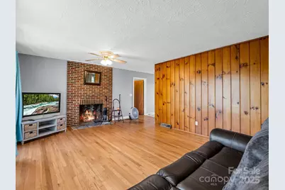 290 Stepp Mill Road, Hendersonville, NC 28792 - Photo 8