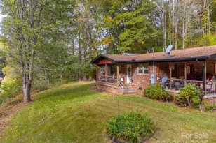 187 Garnet Rd, Sylva, NC 28779 - Photo 2