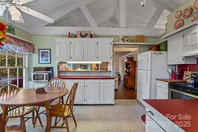 2308 Laurel Park Highway, Laurel Park, NC 28739 - Photo 8