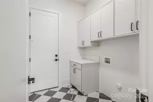 4221 Spring St, Matthews, NC 28105 - Photo 12