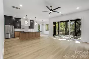 4221 Spring St, Matthews, NC 28105 - Photo 8