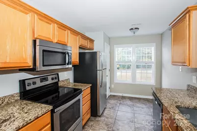 8930 First Run Court, Charlotte, NC 28215 - Photo 6