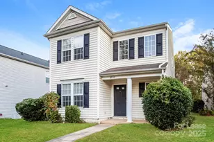 8930 1st Run Ct, Charlotte, NC 28215 - Photo 2