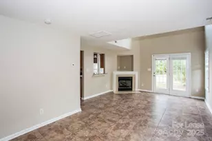 8930 1st Run Ct, Charlotte, NC 28215 - Photo 4