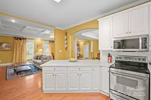 2963 Reynaud Ct, Newton, NC 28658 - Photo 10