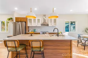 67 Crestfield Ave, Asheville, NC 28804 - Photo 2