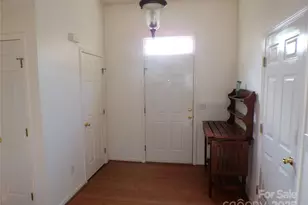 2458 Saguaro Ln, Kannapolis, NC 28083 - Photo 2