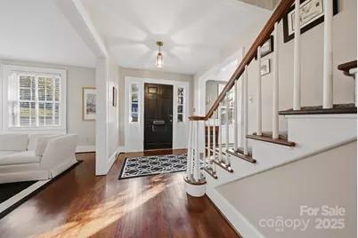 619 4th Street NE, Hickory, NC 28601 - Photo 2