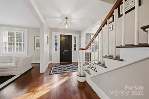 619 4th St NE, Hickory, NC 28601 - Photo 2