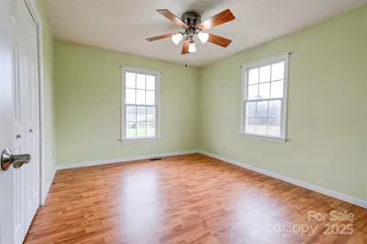 325 Gwen Lane, Shelby, NC 28152 - Photo 2