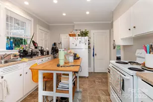 16 Gracelyn Rd, Asheville, NC 28804 - Photo 10