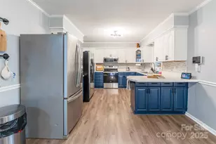 11060 Teresia Ln, Midland, NC 28107 - Photo 8