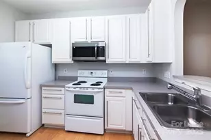 8348 Chaceview Ct, Charlotte, NC 28269 - Photo 10