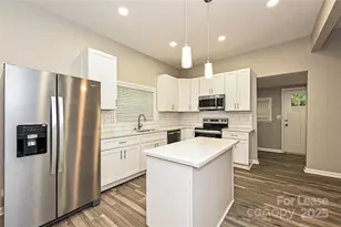 117 W Henderson St, Salisbury, NC 28144 - Photo 4