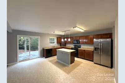 2937 Royal Fern Lane, Charlotte, NC 28215 - Photo 4