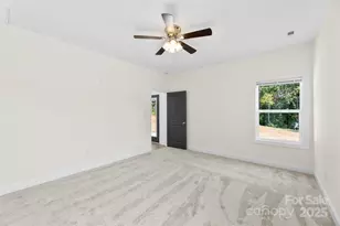 215 Benfield Rd, Kings Mountain, NC 28086 - Photo 16