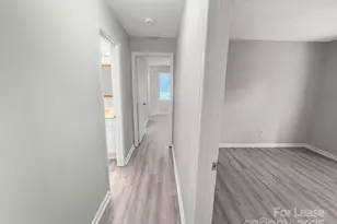 6131 Meadow Rose Ln, Charlotte, NC 28215 - Photo 8