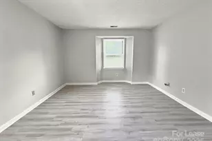 6131 Meadow Rose Ln, Charlotte, NC 28215 - Photo 14