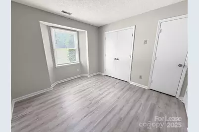 6131 Meadow Rose Lane, Charlotte, NC 28215 - Photo 10