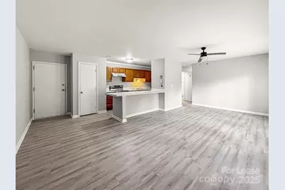 6131 Meadow Rose Lane, Charlotte, NC 28215 - Photo 4