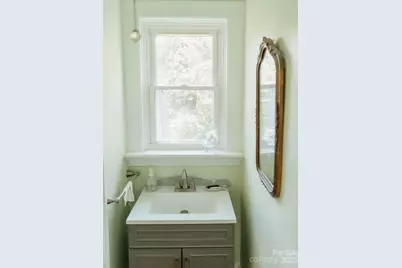 95 Aurora Drive, Asheville, NC 28805 - Photo 18