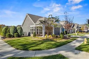 12005 Grove Crossing Dr, Huntersville, NC 28078 - Photo 2