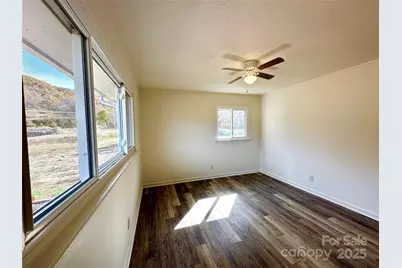 609 Cattail Road, Burnsville, NC 28714 - Photo 18