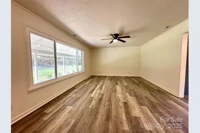 609 Cattail Road, Burnsville, NC 28714 - Photo 14