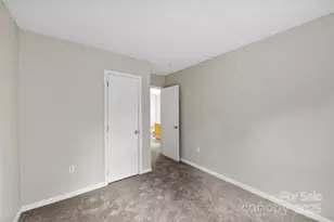 6915 Duncroft Ln, Charlotte, NC 28215 - Photo 12