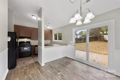 6915 Duncroft Lane, Charlotte, NC 28215 - Photo 4