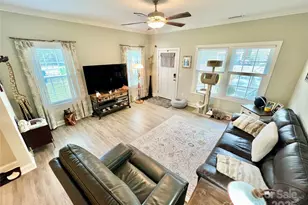 1781 17th Ave NE, Hickory, NC 28601 - Photo 12