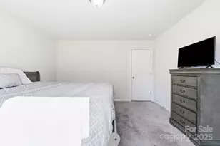 139 Jo Creek Ln, Harmony, NC 28634 - Photo 8