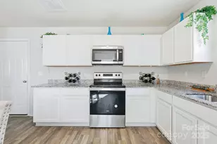 139 Jo Creek Ln, Harmony, NC 28634 - Photo 14