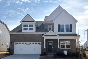 10221 Whitaker Pointe Dr, Huntersville, NC 28078 - Photo 1