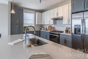 6408 Providence Farm Ln, Charlotte, NC 28277 - Photo 18